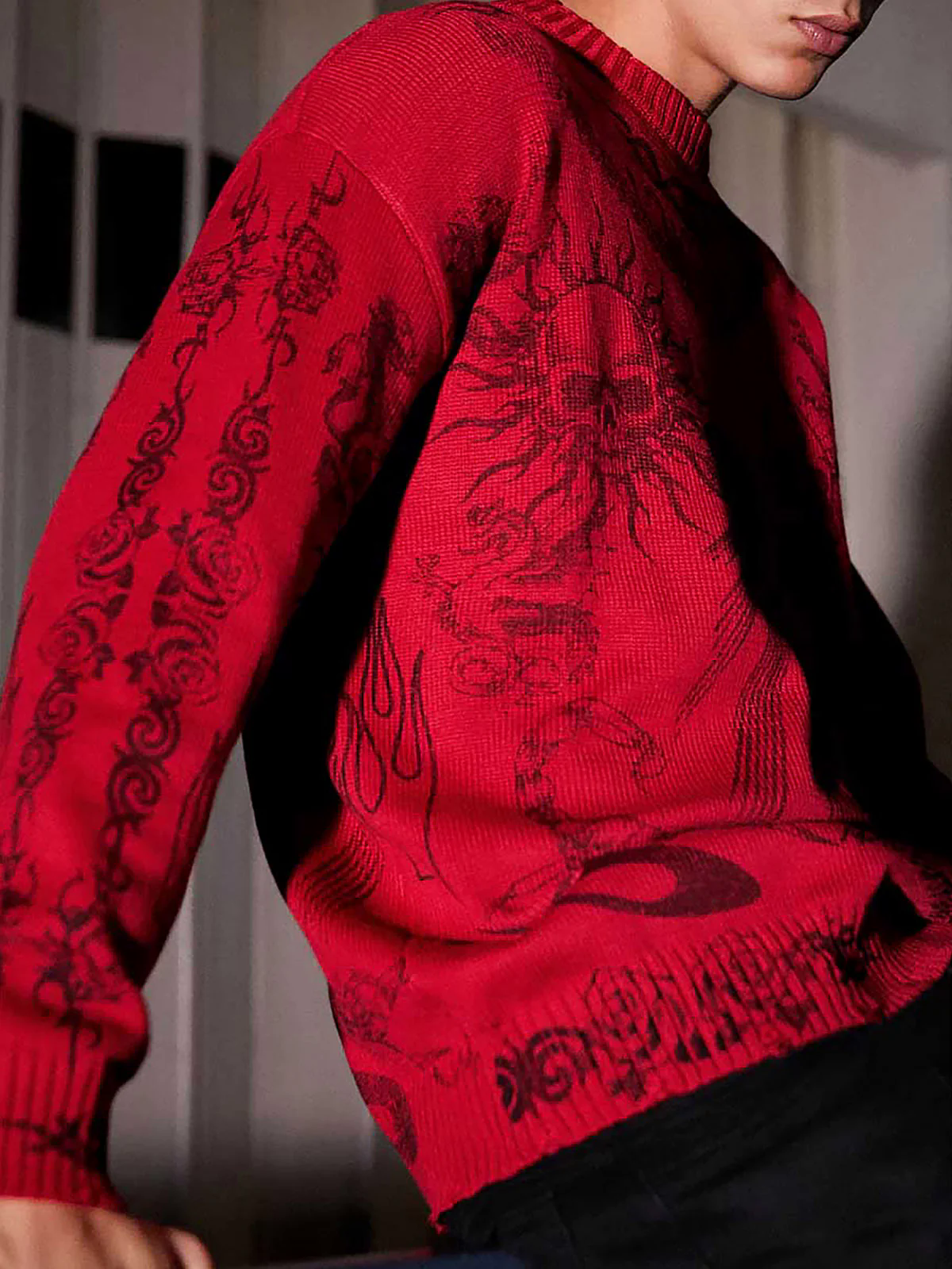 Skull Print Distressed Sweater - 1002